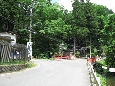 01_赤い欄干