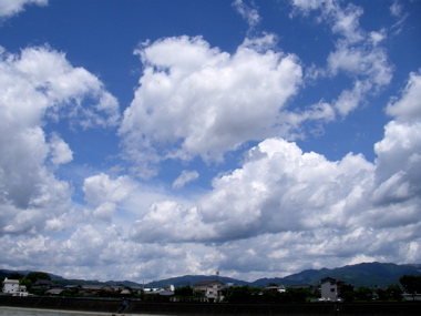 今日の空