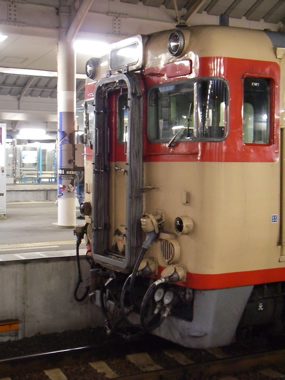 高松駅にて