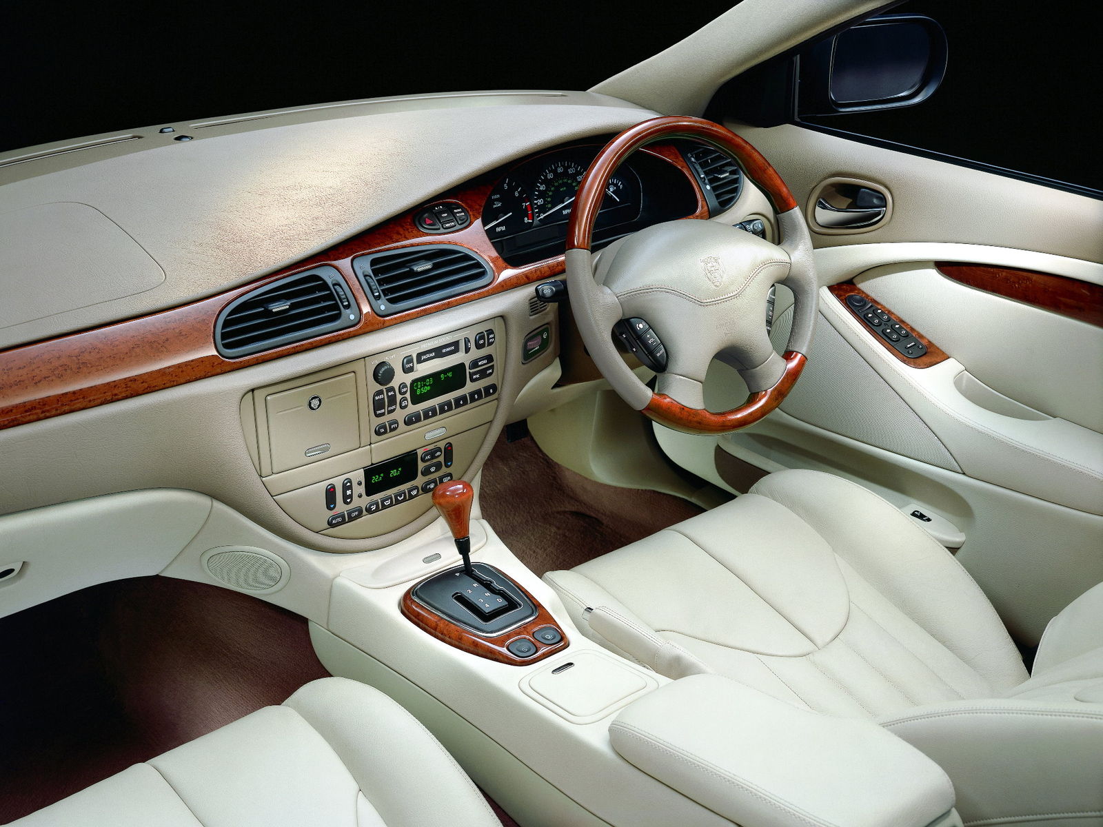 jaguar_s-type_uk-spec_2