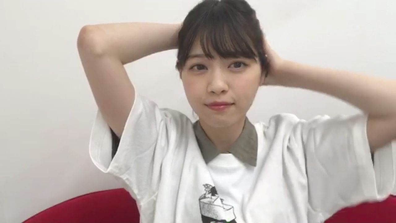 西野七瀬が『ポニーテール』を披露!髪をいじる姿って可愛いな