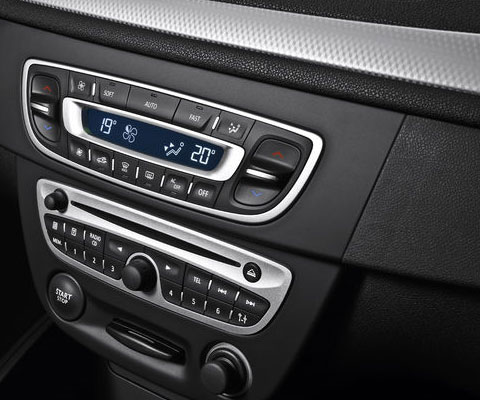 NEW RENAULT MEGANE HATCH