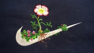 981