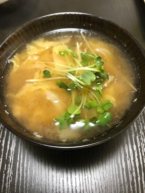 白菜 カイワレの味噌汁