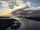 西川名の港