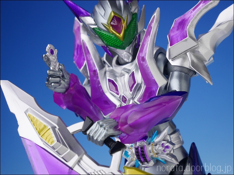 armorhero_cliff(34)