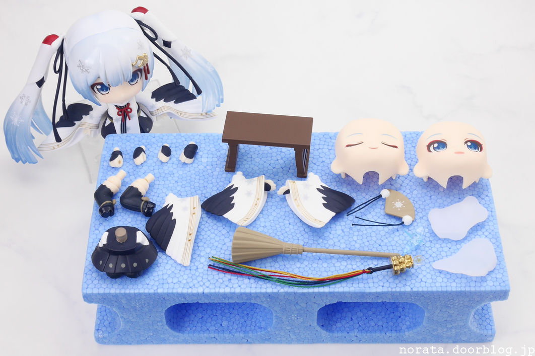 ねんどろいど_雪ミク_タンチョウ巫女Ver(5)
