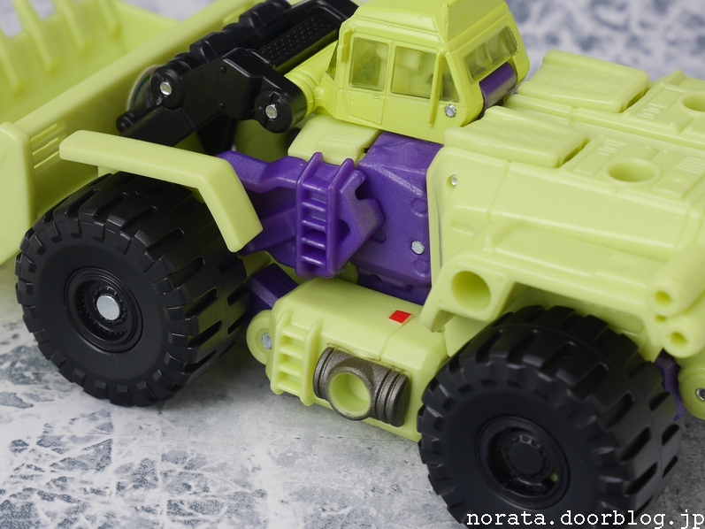 TAV07_roadblock(9)