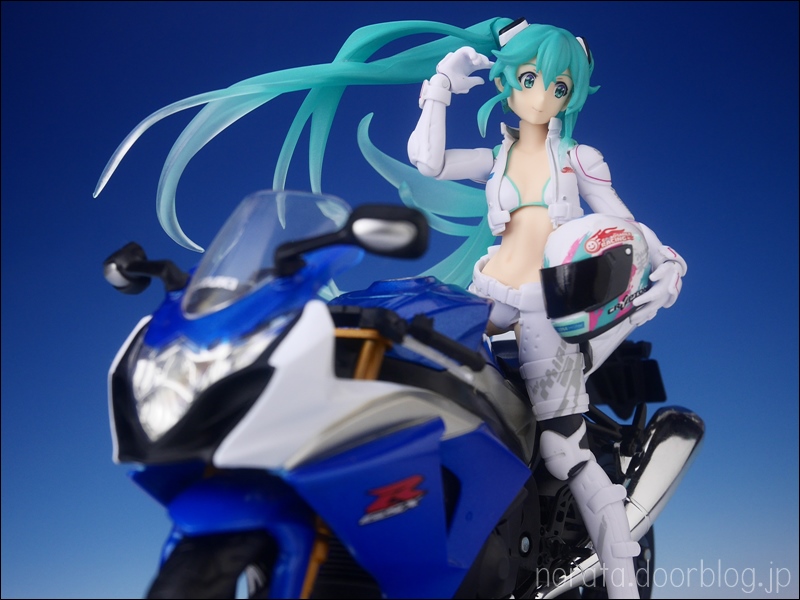 figma_racingmiku_evmirai(42)