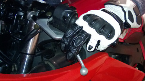MotorcycleDownshiftingTechniques