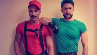 110721_gaymario_1