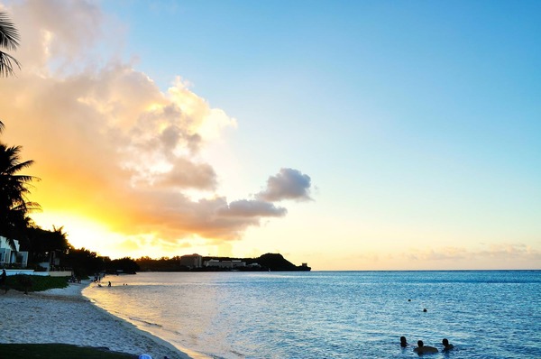 -shared-img-thumb-NAT85_beachnosanset_TP_V