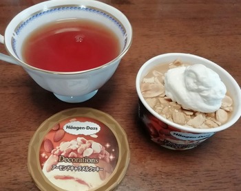 紅茶と生クリーム