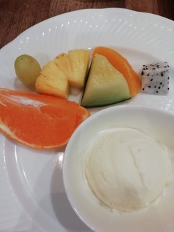 アイスとフルーツ