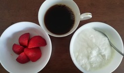 イチゴとヨーグルト