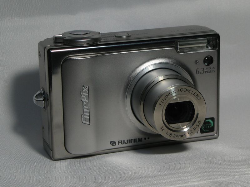 ®FinePix_F11_FF