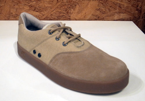 AREth PLUG BEIGE