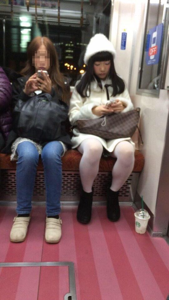 りな はむ はむ りな