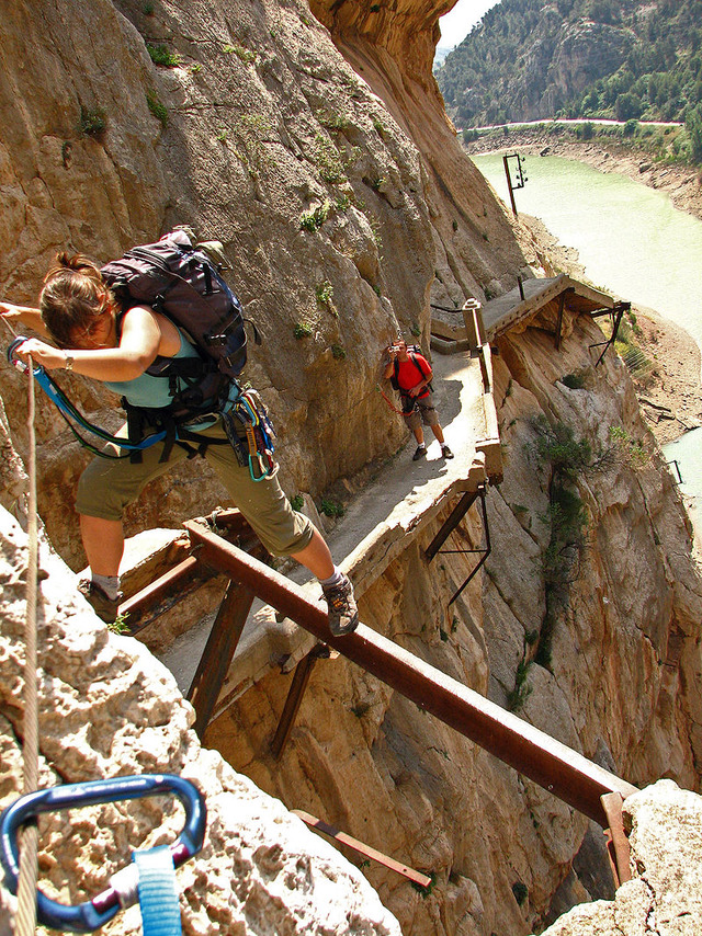 800px-Caminito_del_Rey_2