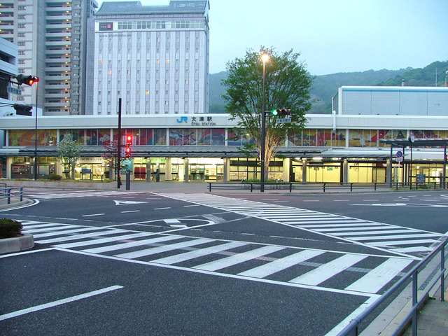 大津