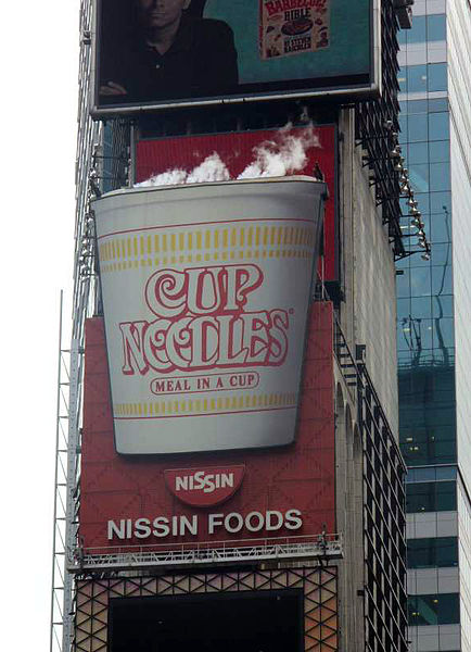 434px-Cup_Noodles_ad_-Times_Square_02