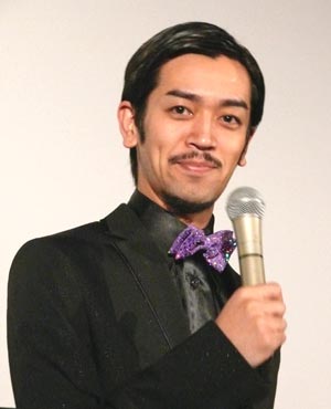 ム