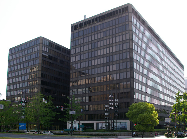 Itochu-and-Osaka-Center-Bldg-01