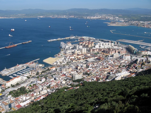 Gibraltar_Bay_02