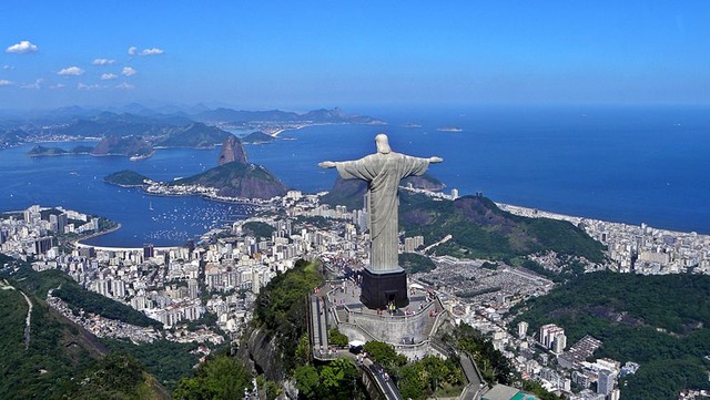 800px-Christ_on_Corcovado_mountain