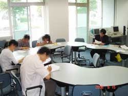 中国人留学生 就職登録会風景