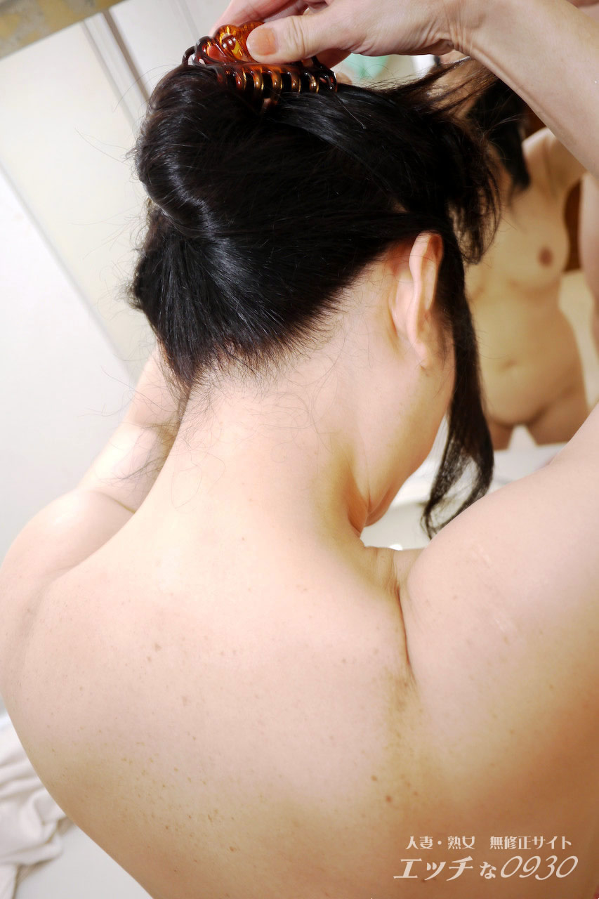 55歳　熟女　無修正 超エロい美巨乳美熟女の綺麗なうなじ画像 桐原 真由恵 55歳 | 熟女レポート