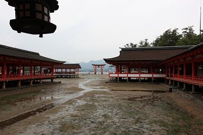 042 厳島神社の回廊から