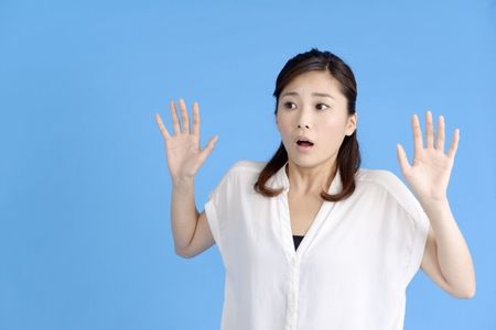 衝撃的