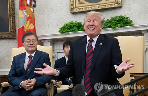 【韓国の反応】トランプ大統領「条件が満たされなければ米朝会談はしない」…ムンジェインを横においてきっぱり言及