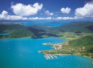 phoca_thumb_l_Aerial%20Airlie%20Beach