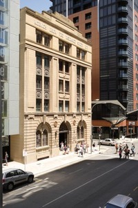phoca_thumb_l_Adelaide%20building