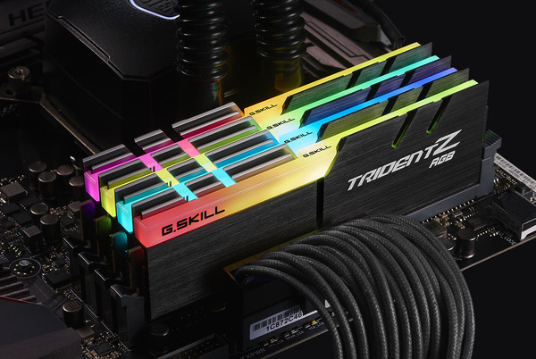 G.Skill TridentZ RGBシリーズをアナウンス。LED発光のDDR4メモリです