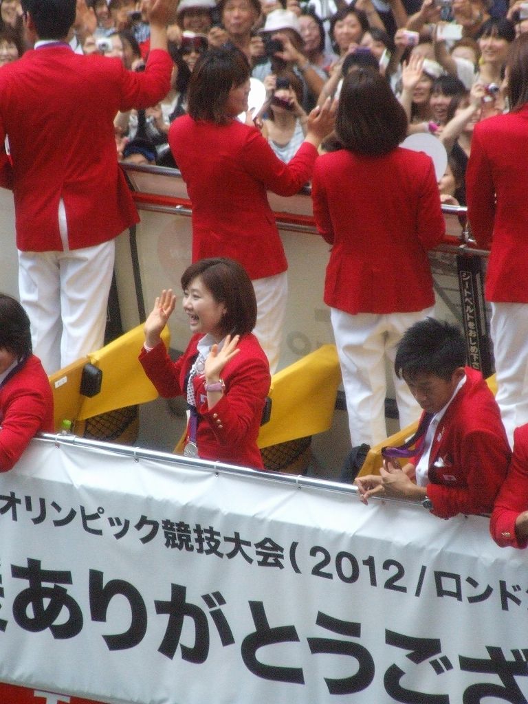 ¶äºÂ¤Ç¥í¥ó¥É¥ó¸ÞÎØ¥á¥À¥ê¥¹¥È³®Àû¥Ñ¥ì¡¼¥É¡§2012.8.20