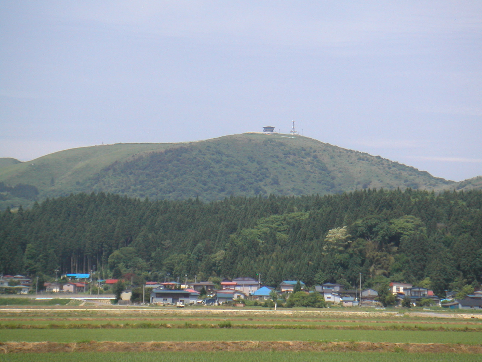 なまはげは神様の使い : 今日の秋田県男鹿半島の寒風山の様子