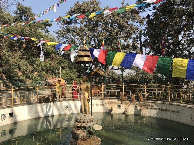 カスワヤンブナート仏塔 カトマンズ 世界遺産 (1)