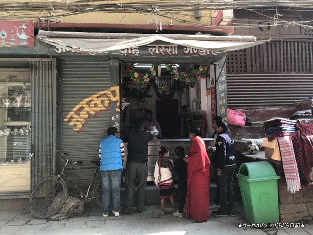 Janakpur Dahi Lassi Bhandhar カトマンズ ラッシー (1)