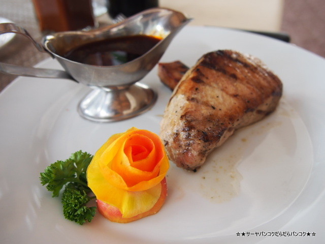 Calypso Restaurant & Bar ボラカイ島