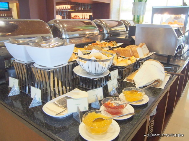 カンタリー ヒルズ ホテル Kantary Hills Hotel チェンマイ 便利