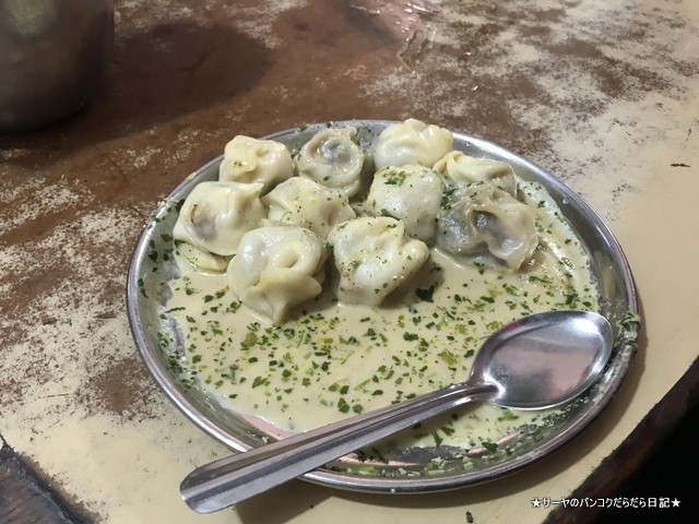 New Everest Momo Center モモ ネパール (6)