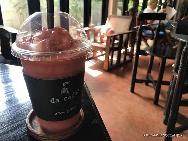Baan Ongkharak Da cafe バンコク Dusit カフェ (7)