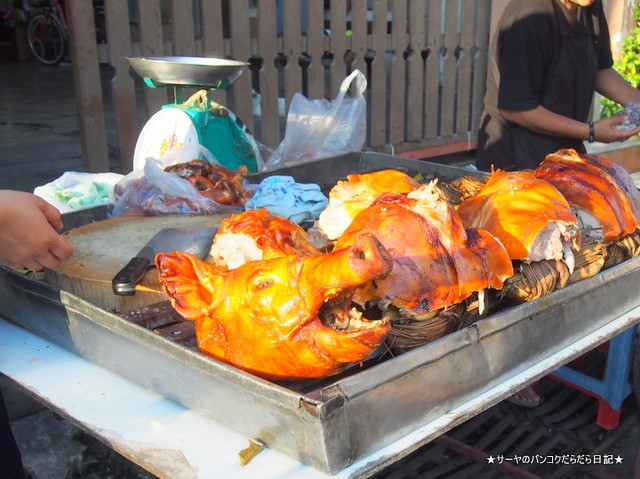 Sunday Vietnamese Market Samsen bangkok (3)