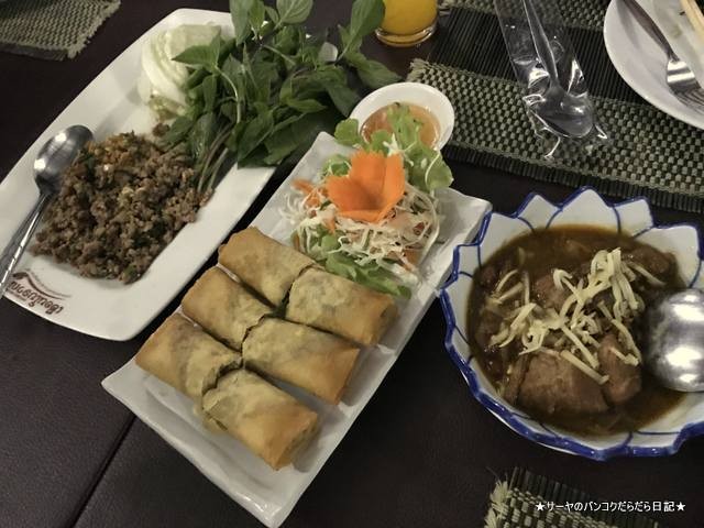 Antique House Chiangmai チェンマイ レストラン (6)