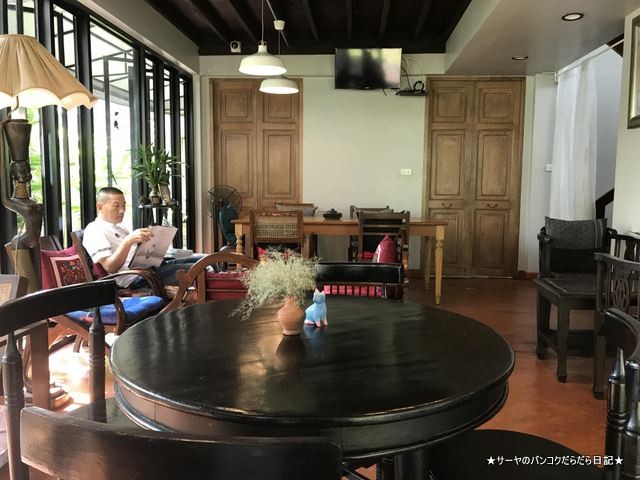 Baan Ongkharak Da cafe バンコク Dusit カフェ (6)