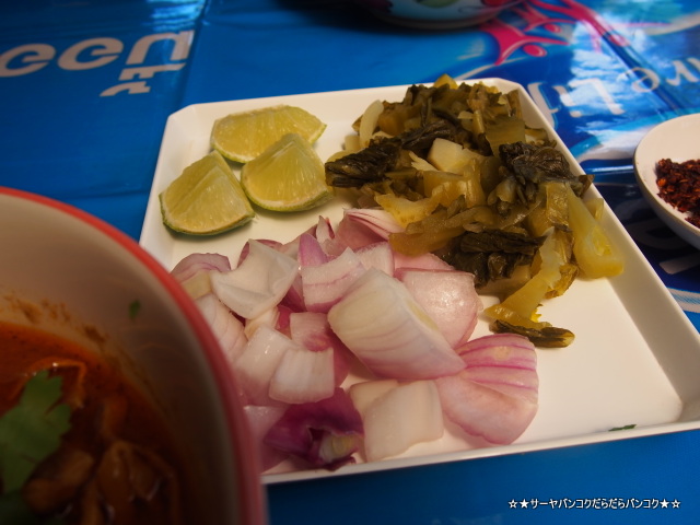 KOR TOR MOR ROTDET NOODLE チェンマイ カオソイ