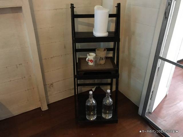 24 Samsen Heritage House & Cafe (9)